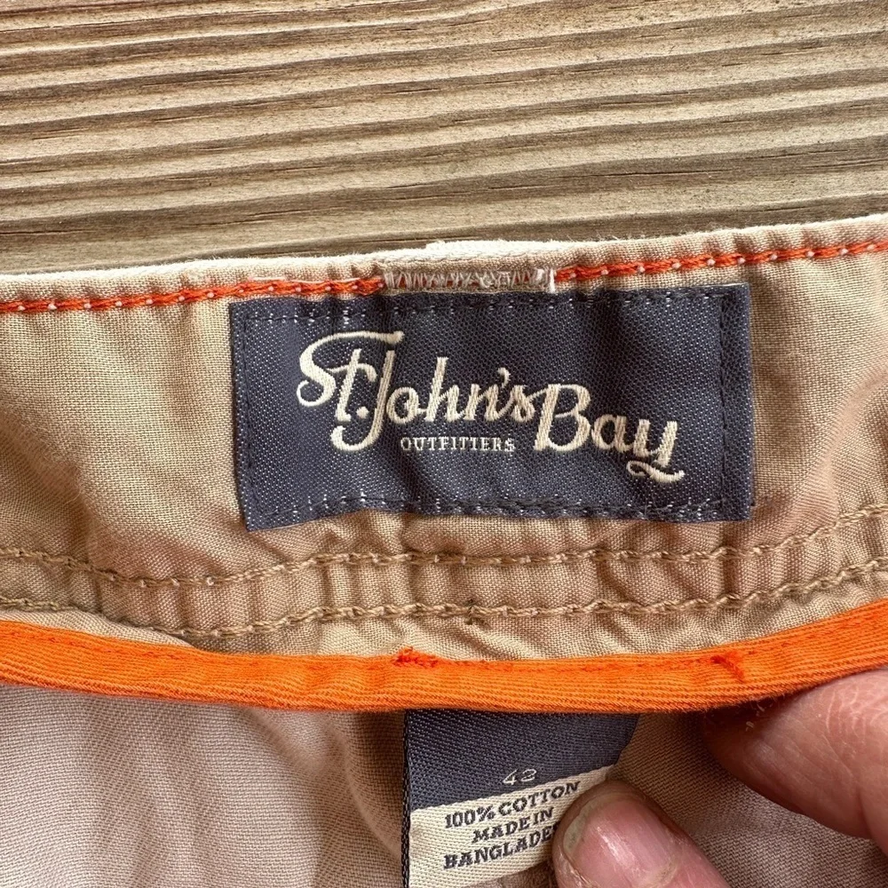 St. John's Bay Cargo Shorts Gray and Tan size 42